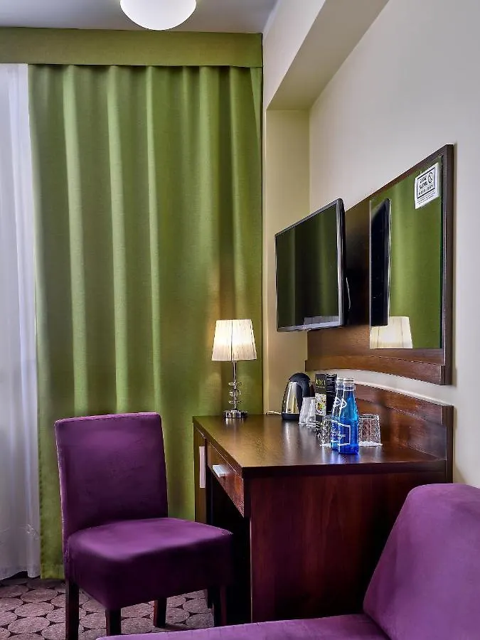 Aparthotel Lumen Kraków 3*,